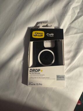 OtterBox Core Series MagSafe Case for iPhone 15 Pro - Black with White Ring
